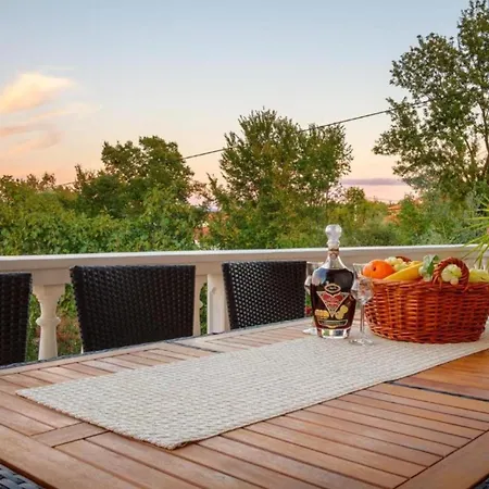 Relaxing Kacic - Close To Nature & Sea *