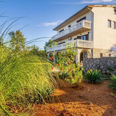Relaxing Kacic - Close To Nature & Sea